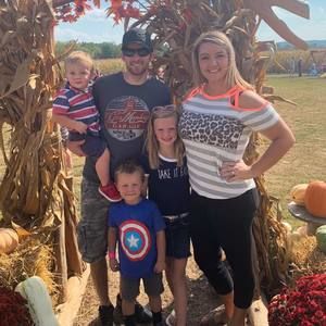 Meet your Posher, Ashley